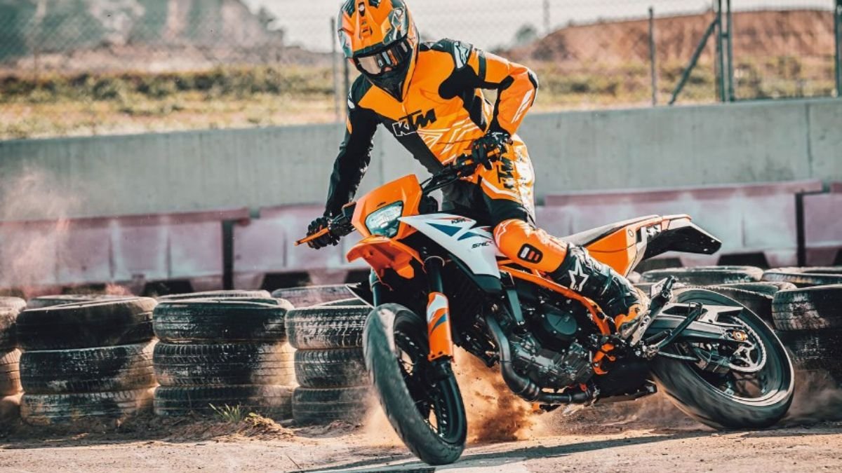 KTM 390 SMC R